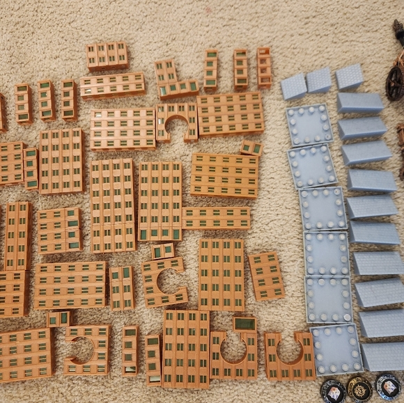 Mega Bloks Lot Building Figures Etc - Picture 3 of 4